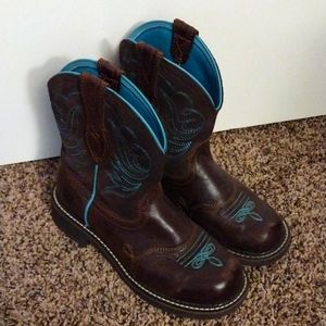 Ariat leather cowgirl boots size 7